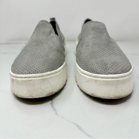 Roxy Slip-on Sneakers- Size 11 - Picture 2 of 13